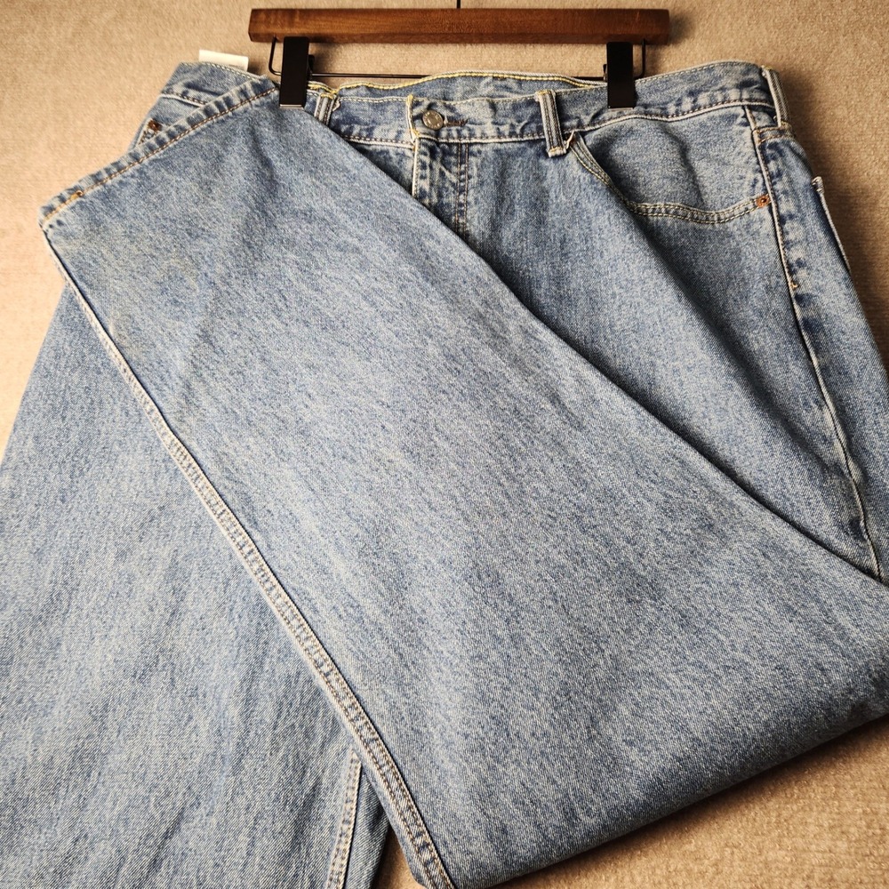 Levis 550 Relaxed Fit Jeans Mens 40x34 Blue Good Tapered Leg Light Wash